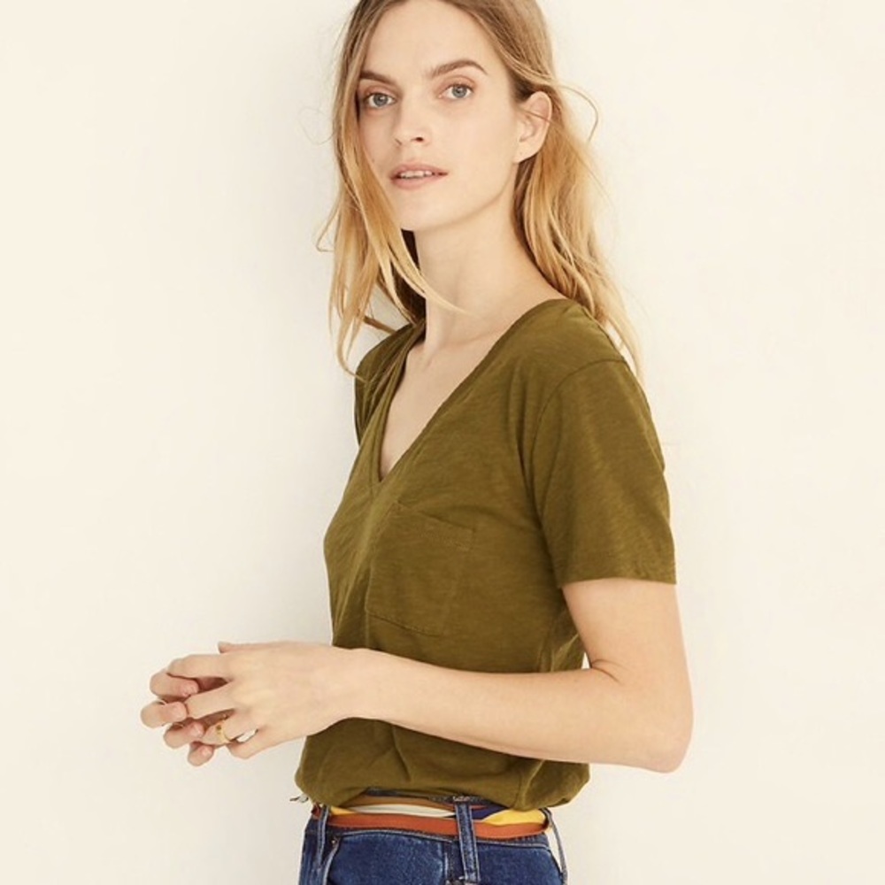 Madewell whisper cotton v-neck pocket tee